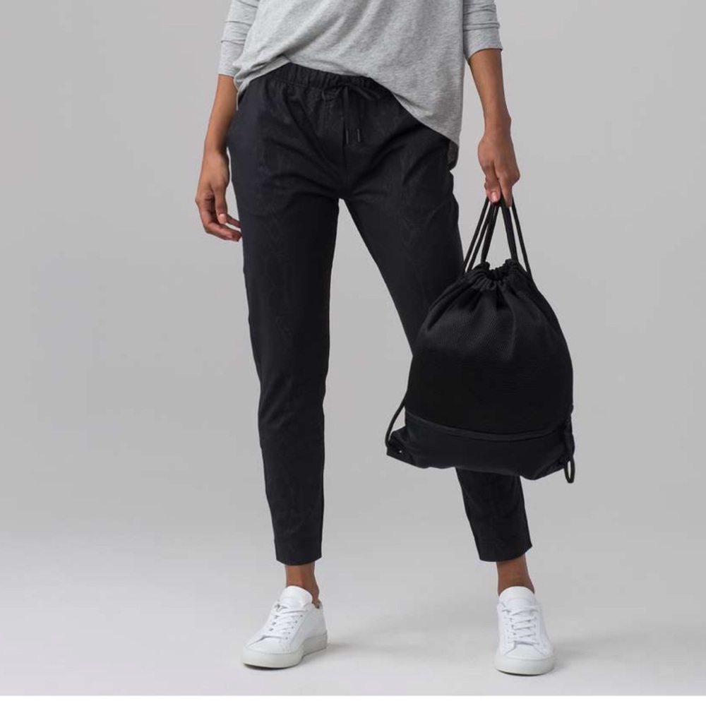 lululemon athletica Black Ankle Pants